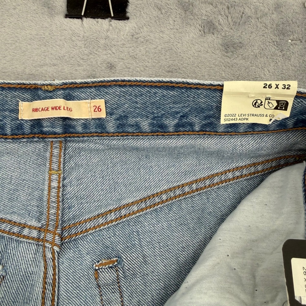 Levis Premium Ribcage Wide Leg Super High Rise Jeans Light Wash Women's 26x32 - Picture 7 of 16